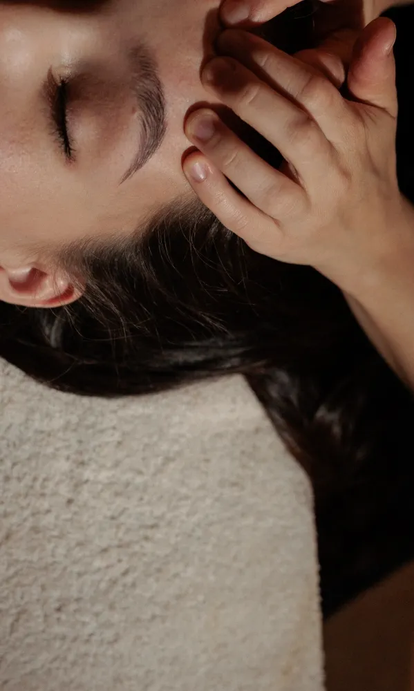 Скульптурный массаж лица