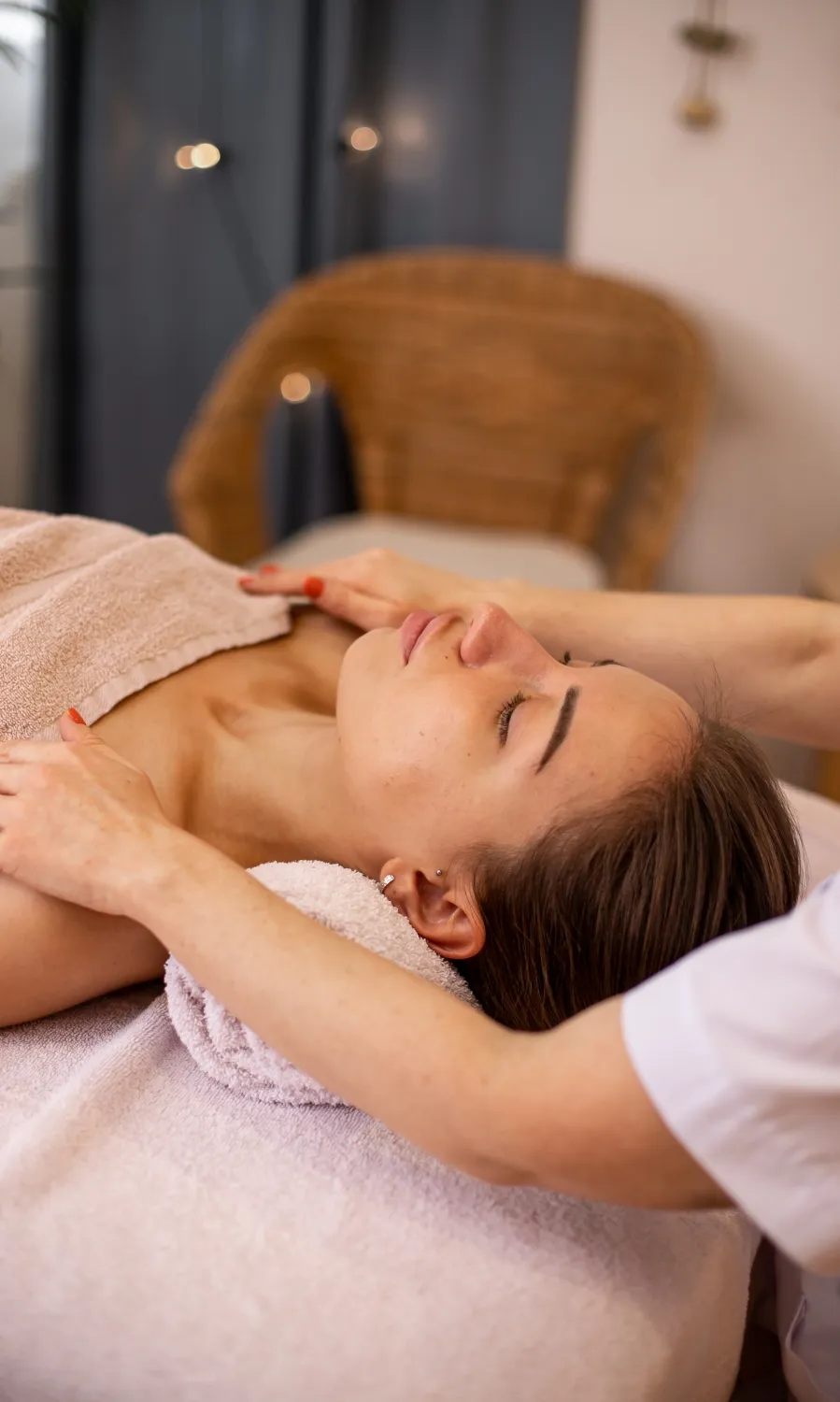 RF-лифтинг (РФ-лифтинг) + микроигольчатый лифтинг + сыворотка с гиалуроновой кислотой, аминокислотами и пептидами